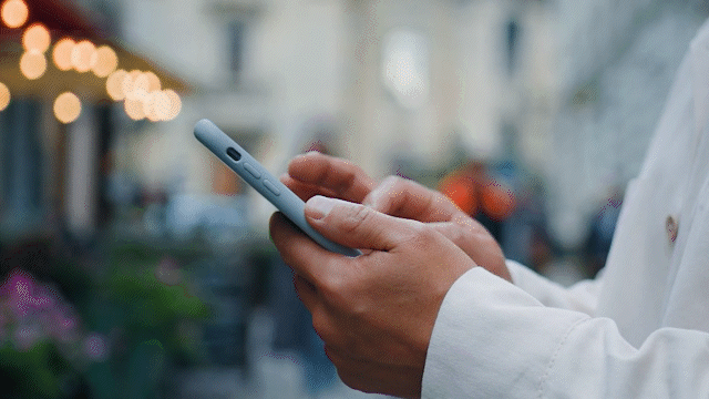 eCommerce_Teaser_720_AdobeExpress